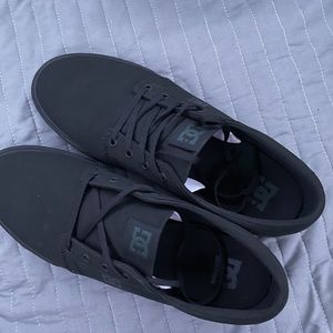 DC shoes